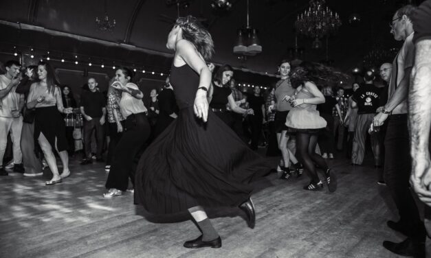 Contra la homogeneización, baile y fotos