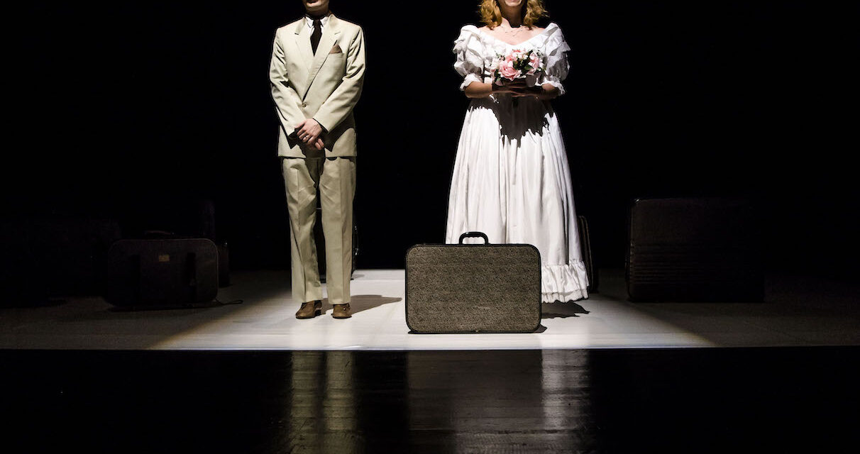 «Els nuvis», teatro para celebrar la vida